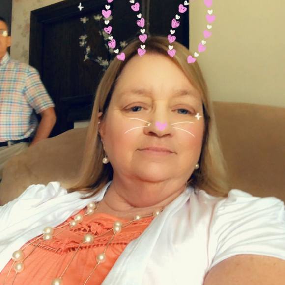 Meet your Posher, Cindy - Picture 1 of 1